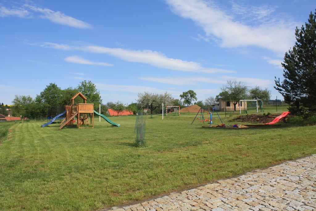 Penzion Rota Pisecne Exterior foto